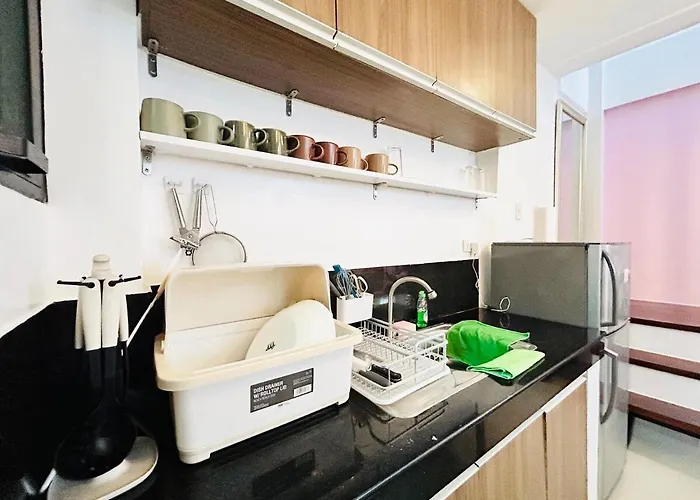 Yellow Townhouse Near It Park With Wifi And Washer Apartment *