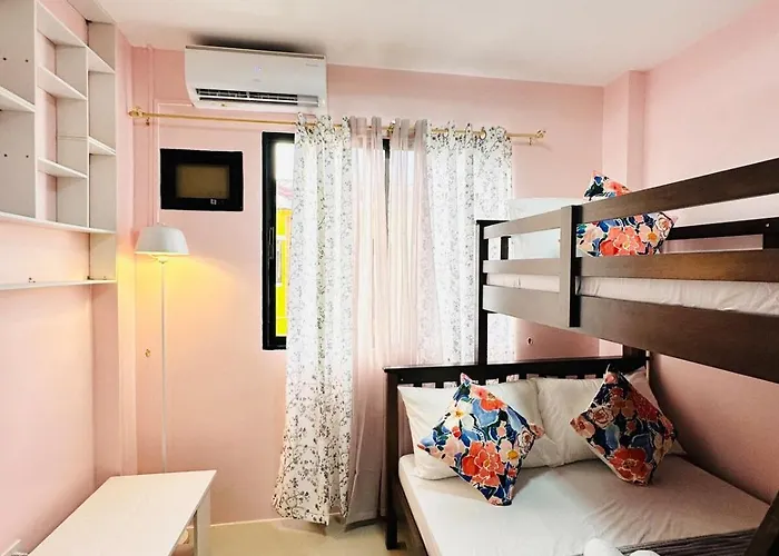 Apartment Yellow Townhouse Near It Park With Wifi And Washer *
